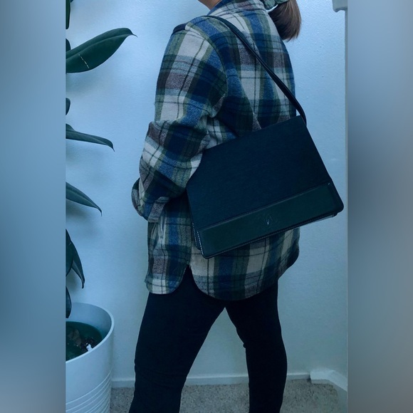 CHANEL Black CC Cotton Shoulder bag - Picture 12 of 12